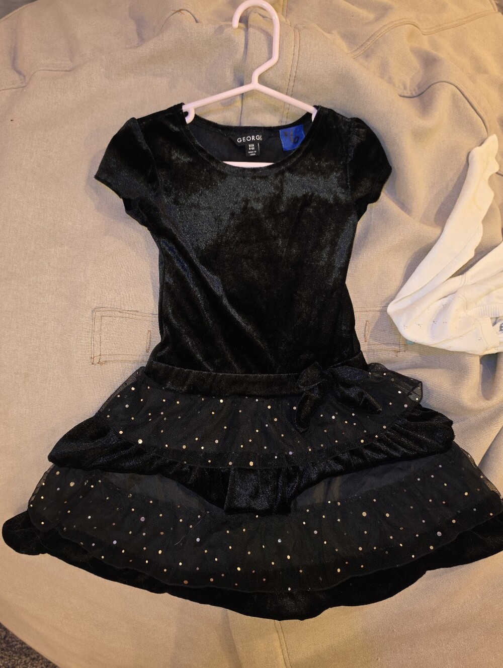 Girls 6/6X Black Velvet Dress w Gem Rhinestone Tulle Skirt